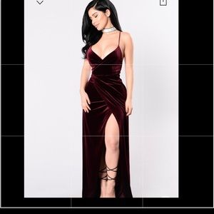 Wishful Thinking Dress - Burgundy